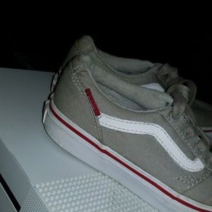 Vans youth sneaker